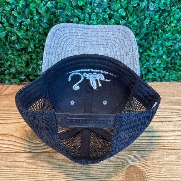 Adult Salt Strong Trucker Snapback Gray Hat Fishing Cap Great Gift - Picture 4 of 8